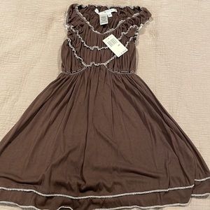 Max Studio sleeveless top. Size Medium petite. Brown with beige detail NWT NHC.